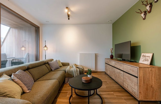 Cozy Beach Apartment in Middelkerke for 5 Guests Bright Living Space With Terrace - Photo 9