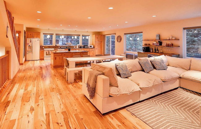 The Elevator House Sleeps 10! - Foto 26