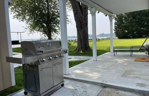 Waterfront Home with Private Beach, Stunning Views - Foto 6