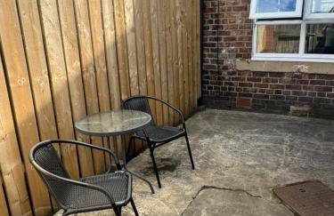 4 Bedroom House, Central City Location - Photo 14