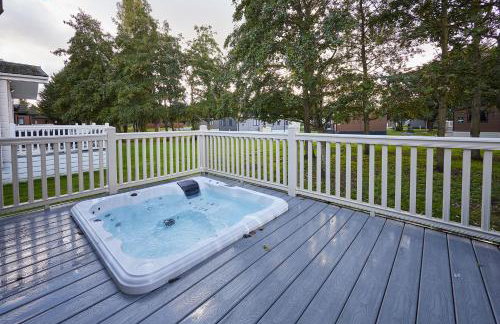 Foxglove Lodge with Hot Tub - Foto 21
