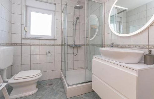 Gorgeous Home In Gornje Rastane - Foto 36