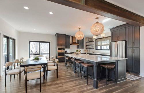 Lux Riverfront Retreat- Hot Tub, Game Room, Views! - Photo 12