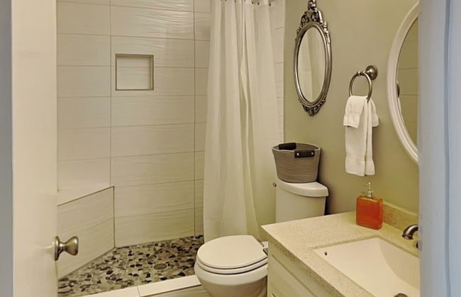 Bay House Condos by Miss Kitty’s - Foto 23