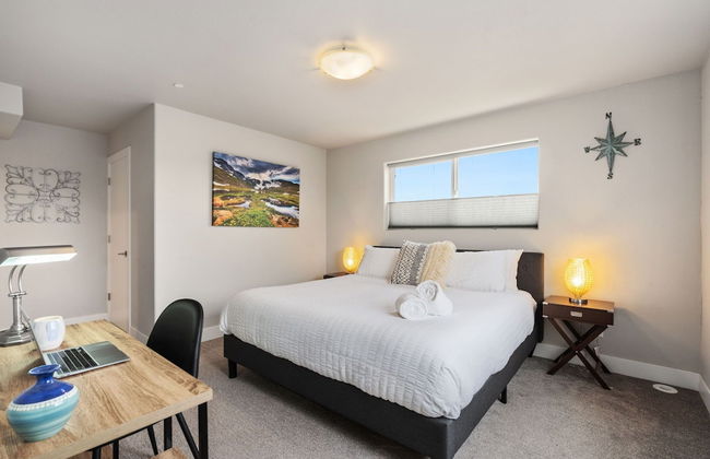 Elegant Oasis - Fireplaces, King Beds, Mtn Views! - Foto 3