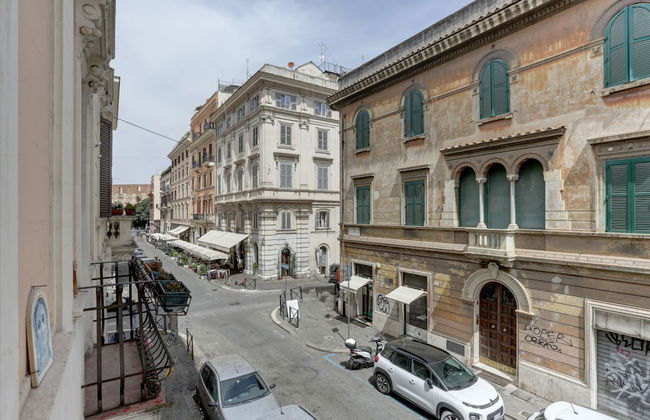 Charming Colosseum - Photo 21