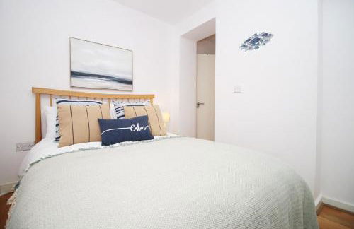 Coastal penarth dream! Close to Cardiff superb location near bars and restaurants! Dog friendly and welcome breakfast pack! - Foto 11