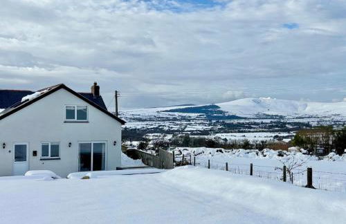 Rural Cottage, 3 beds, 3 bath,LOG BURNER, HOT TUB, with Cymru Holidays - Foto 39