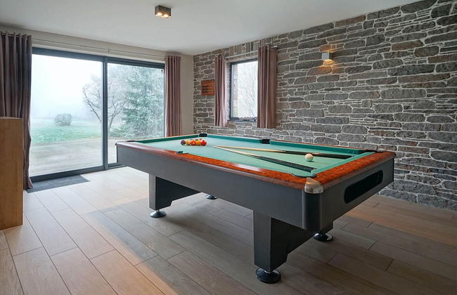 A Stylish Villa in a Green Setting, With a Fully Equipped Wellness Center - Foto 23