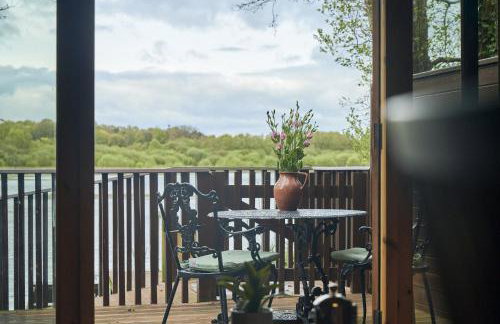 Chiffchaff Lodge with Hot tub - Foto 20