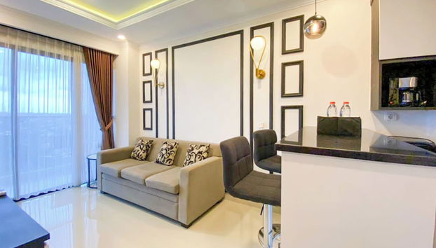 Restful And Elegant 1Br Patraland Amarta Apartment - Foto 5, Zona de estar