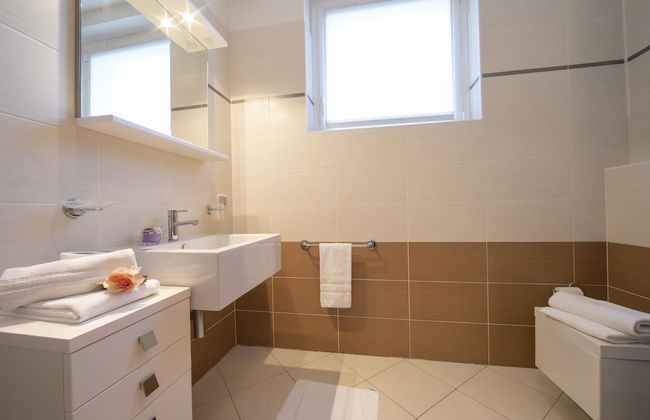 Vista di Maccagno Fantastico Pool - Foto 19