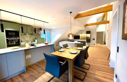 Smart Living Worms - Photo 1