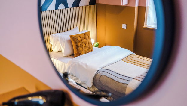 Modern 4-Bedroom in Manchester - Foto 5, Habitación