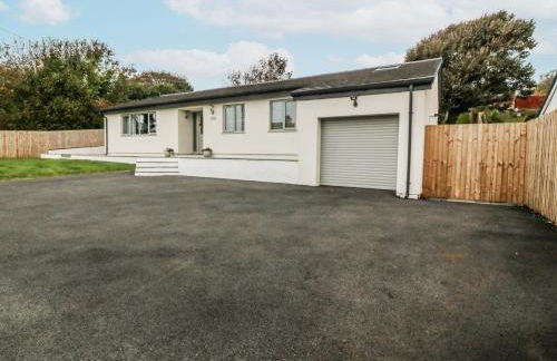 The Willows - Photo 1