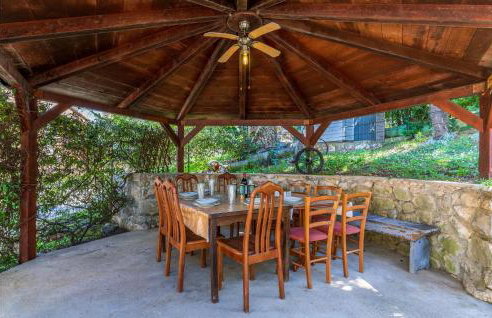 2 Bedroom Amazing Apartment In Bakar - Photo 8