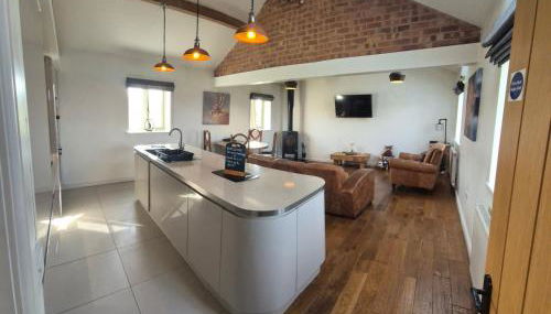 Bowland Breaks-A Luxury Barn Conversion with Optional Hot Tub, Log burner and countryside views - Foto 3