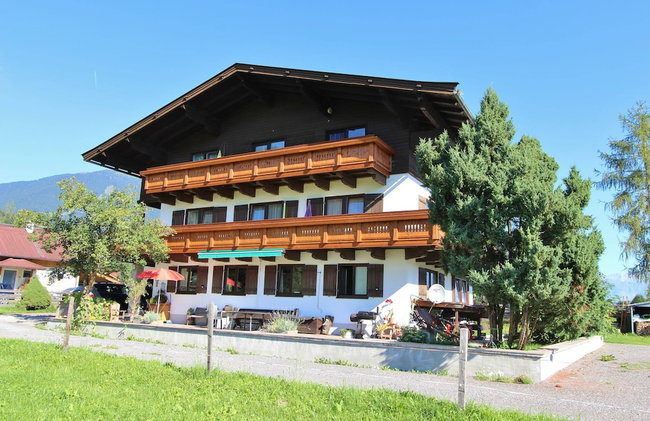 Spacious Apartment near Ski Trail in Maishofen - Foto 1