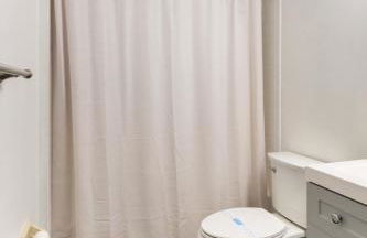 Cozy Loft Near Lake Trails and Mountain Views - Foto 26