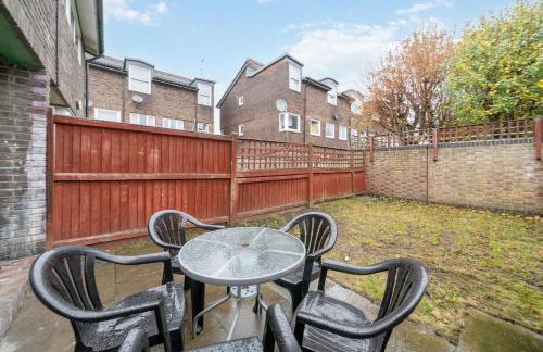 Large 4 Bed Brixton House - Parking Garden Wi-Fi & Sky TV! - Foto 20