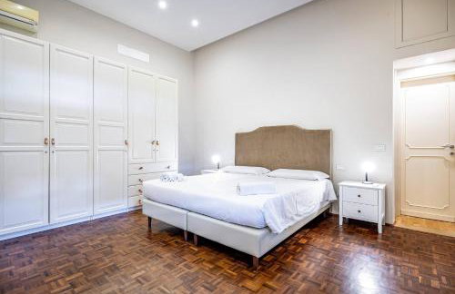 YD Bright 2-Bedroom Retreat with Elevator - Foto 9