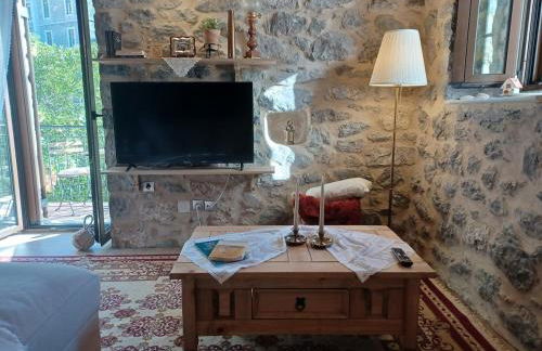 Theta Guesthouse - Photo 35