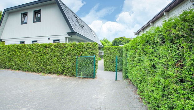 Wonderful Holiday Home nearby Efteling with Private Heated Pool & Hot Tub - Foto 2, Recepción