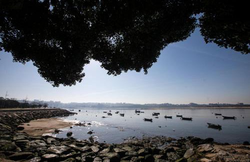 LovelyStay - Luxury 2BR Duplex Apartment in Foz Porto - Foto 36