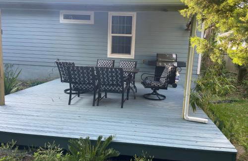 Modern, Upscale, and New Blue Bungalow in the heart of Downtown St Augustine - Foto 5