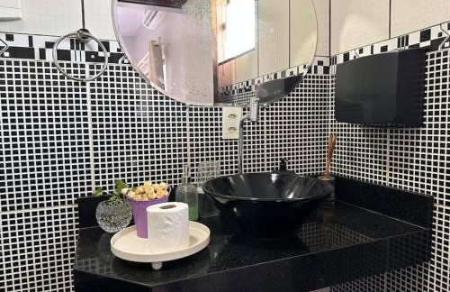 O MELHOR PREÇO - Suíte 5 min do Aeroporto - Photo 8