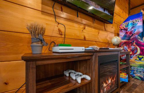 The Overlook - '21 Cabin - Gorgeous Unobstructed Views - Fire Pit Table - GameRm - HotTub - Xbox - Lots of Bears - Foto 50