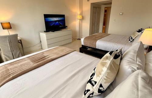 SPECIAL Beautiful Modern Beach Condo - Foto 15