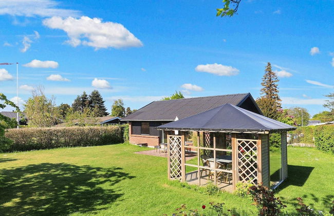 6 Person Holiday Home in Rodvig Stevns - Foto 1