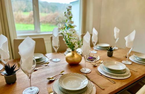 THREE BEDROOM Rural, relaxing and peaceful,DOGS welcome! With Cymru Holidays - Foto 8