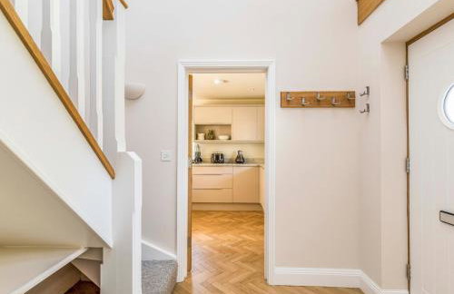 Stylish and fresh 4 bed beach house with garden - Pass the Keys - Foto 20