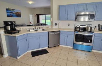 Cheerful 4bed 3bath with pool home near Disney - Foto 29