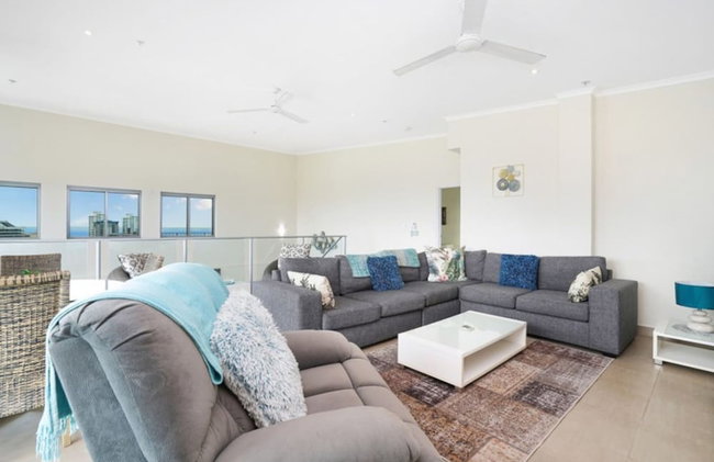 Pinnacle Penthouse Escape Panoramic Views Pool - Photo 37