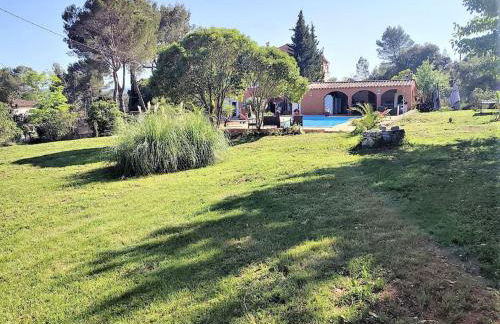 VILLA avec piscine - 4 chambres - parking - calme - Foto 15