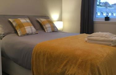 Cosy cottage with sea views close to local shops. - Photo 6