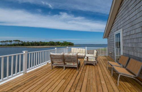 Sawyers Lodge - Historic Soundfront Home, Pool, Hot Tub, Boat Launch, Kayaks, Pets OK, Flex Stays - Foto 61