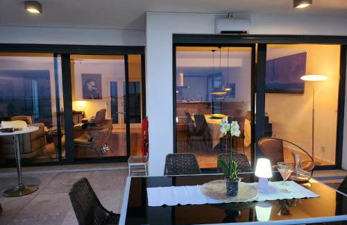 Modern Villa with Sea & River View Pool and Gym. - Foto 77