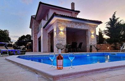 Luxury Villa Aramis with jacuzzi in Malinska - Foto 1