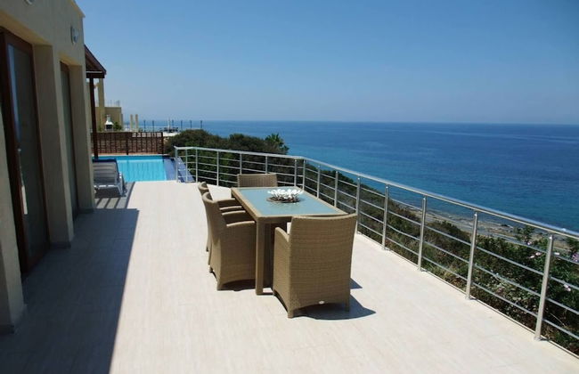 Coordinates are : 35.3480640, 33.5800703, Seacliff Villa, North Cyprus - Foto 7