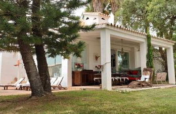 Villa Familiar con Piscina - Foto 1