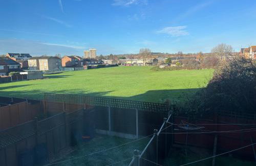 Chartsworth 4 Bedrooms Spacious House - Foto 3