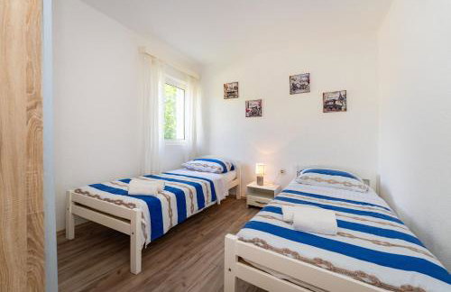 MY DALMATIA - Holiday home Nadalina with private pool and jacuzzi - Photo 17