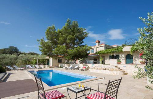 ISOLATED Five Star Luxury Villa With Private Pool - Foto 29