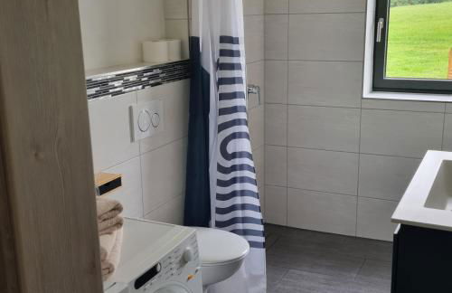 Ferienwohnung Wiesengrund, Ruhig im Ortsteil von Roth, nähe Rothsee, 25 min Messe Nbg - Foto 23