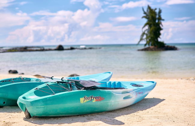 Bon Azur Beachfront Suites & Penthouses with LOV - Photo 54