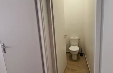 Gîte Le Puy Martineau piscine privée intérieure chauffée terrain arboré à 10 min du Puy du Fo - Foto 20